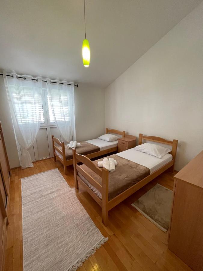Aquarium Apartment Kotor Exterior photo